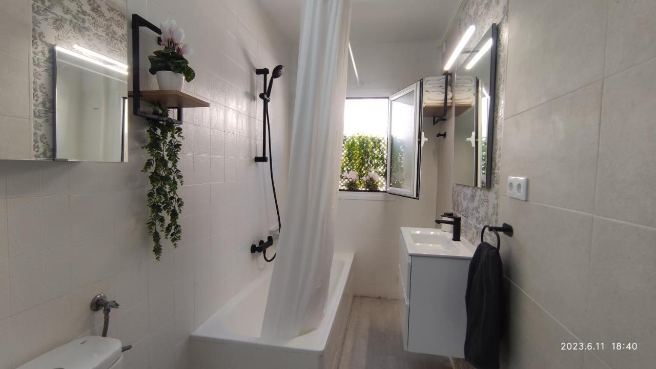 Rosalia Playa San Cristobal Wifi Netflix Apartment Almunecar Bagian luar foto